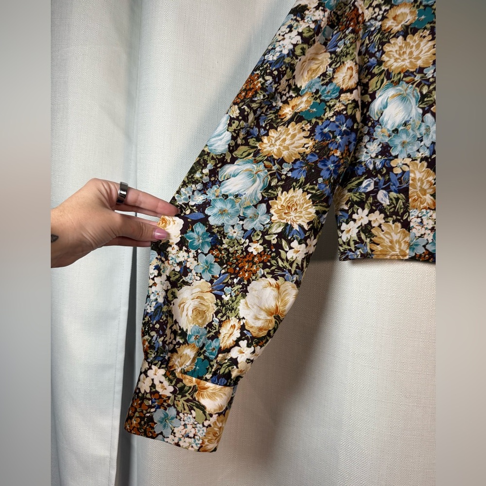 Zara Blue and Brown Floral Collared Button Up Crop Long Sleeve Blouse Size Large - Picture 6 of 8